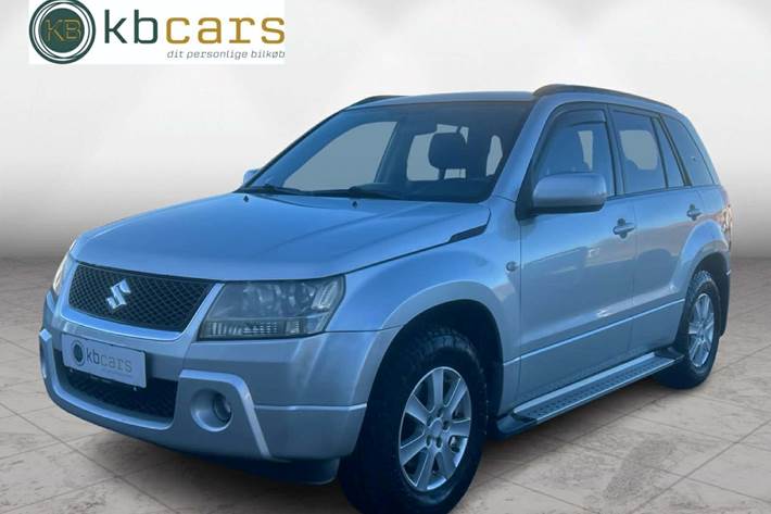 Sølv Suzuki Grand Vitara fra 2006