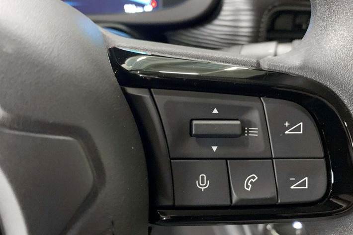 Sort Jeep Avenger fra 2023