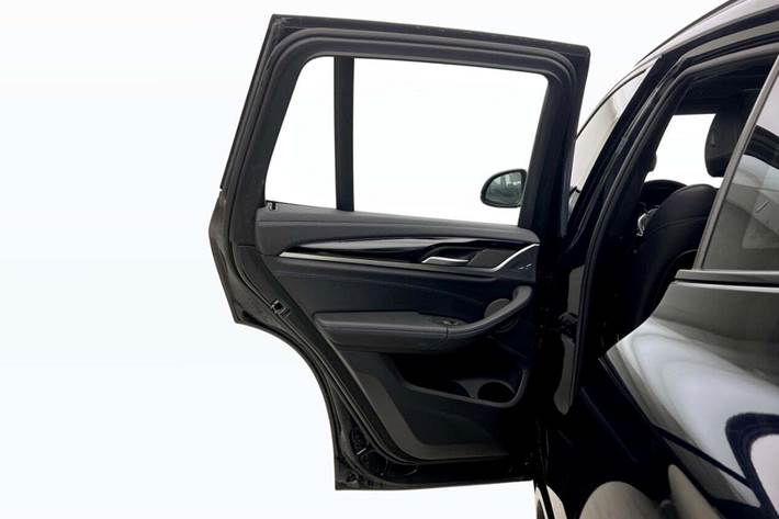 Sort BMW iX3 fra 2023