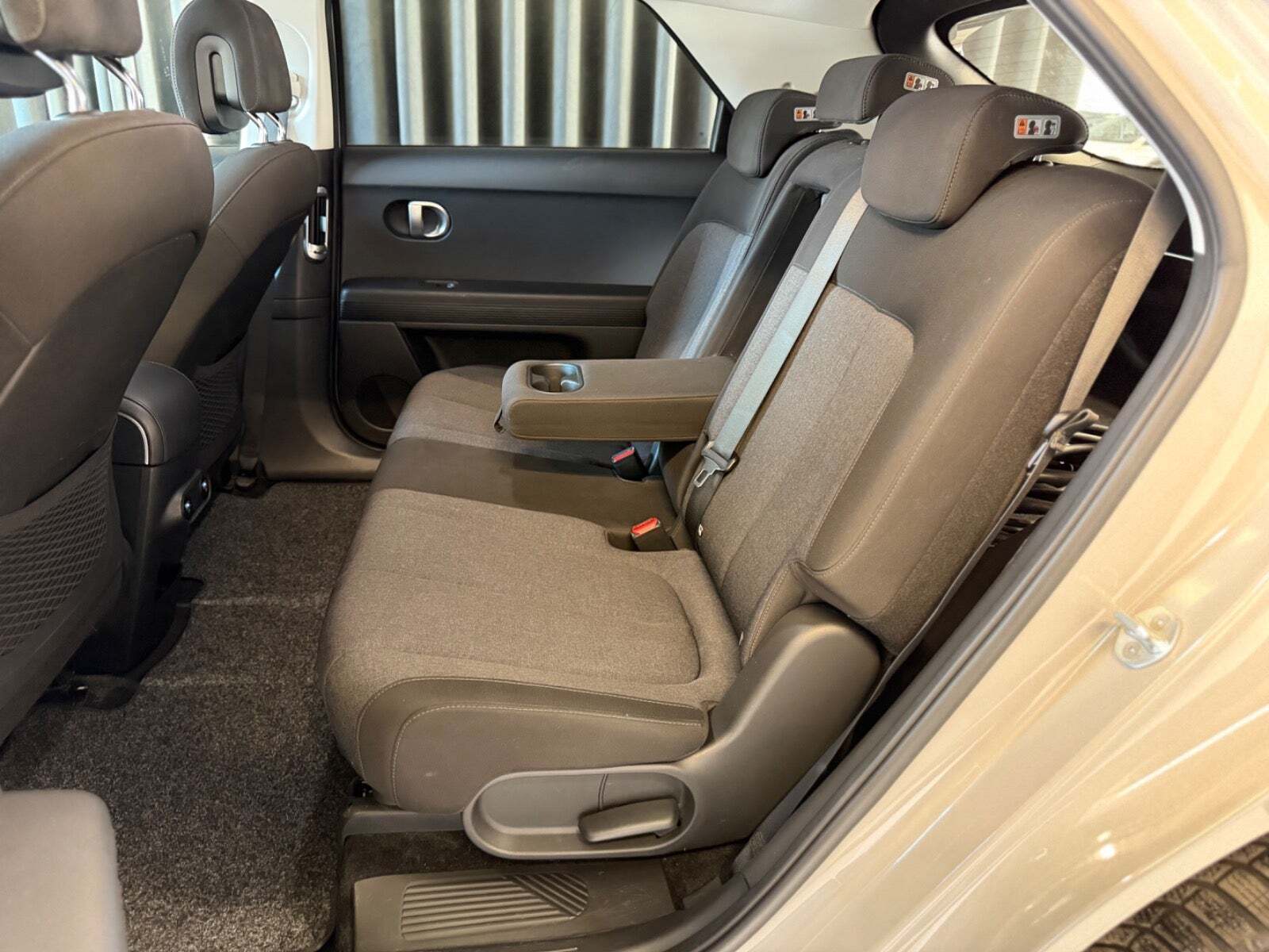 Grå Hyundai Ioniq 5 fra 2022