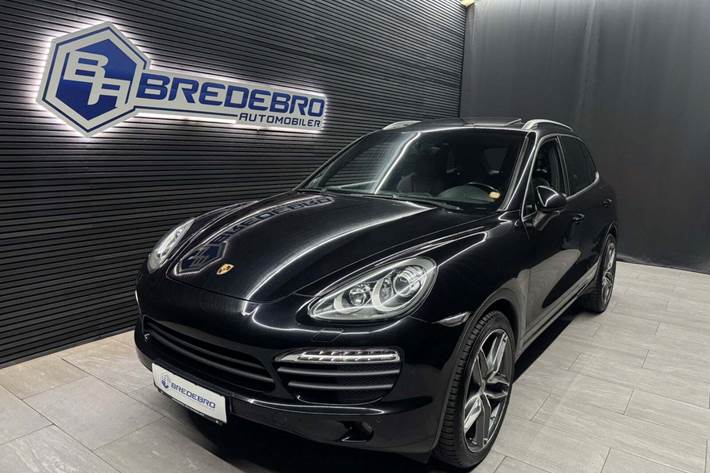 Sort Porsche Cayenne S fra 2010