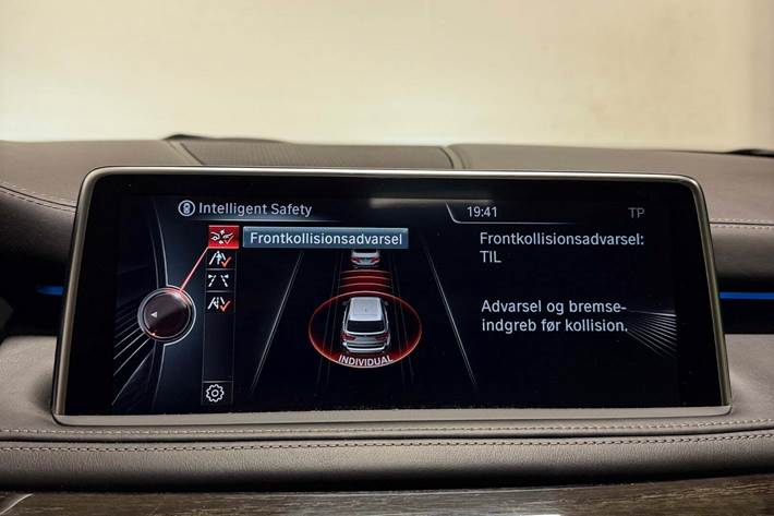 Hvid BMW X5 fra 2014