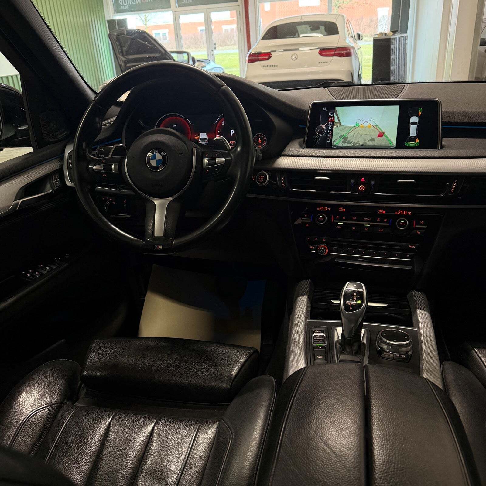 Sort BMW X5 fra 2015