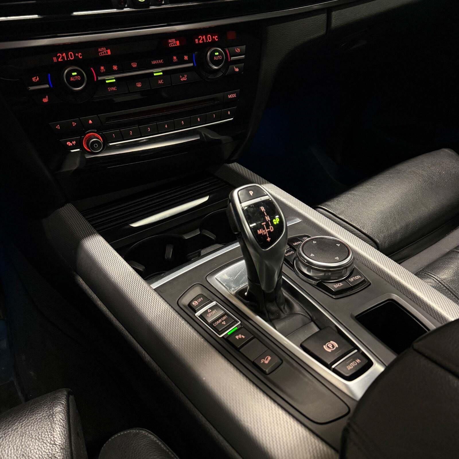 Sort BMW X5 fra 2015