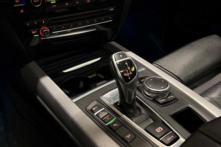 Sort BMW X5 fra 2015