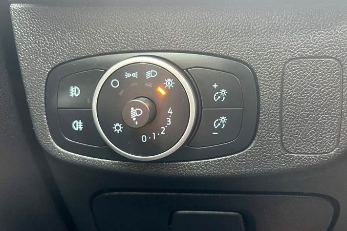 Grå Ford Focus fra 2019