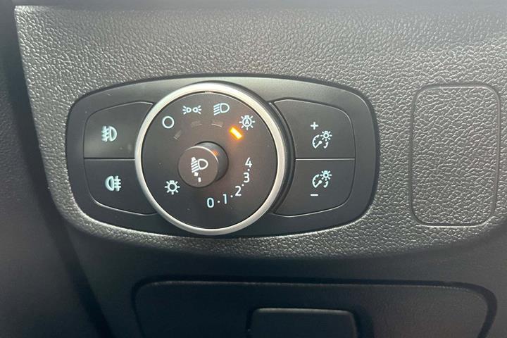 Grå Ford Focus fra 2019