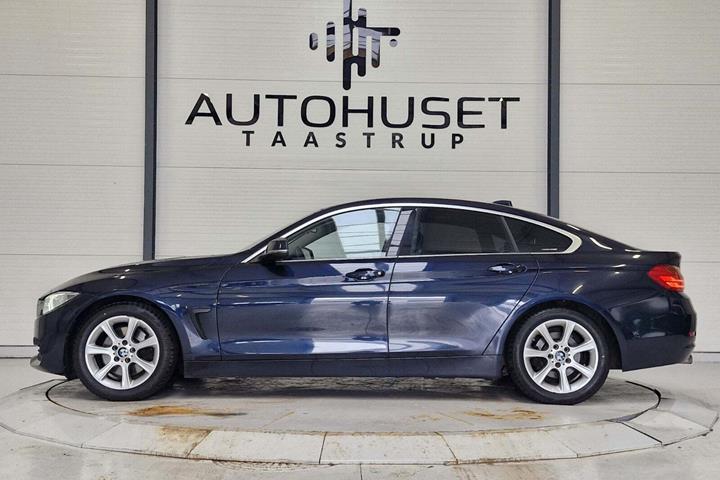 Blå BMW 428i fra 2016 set udefra