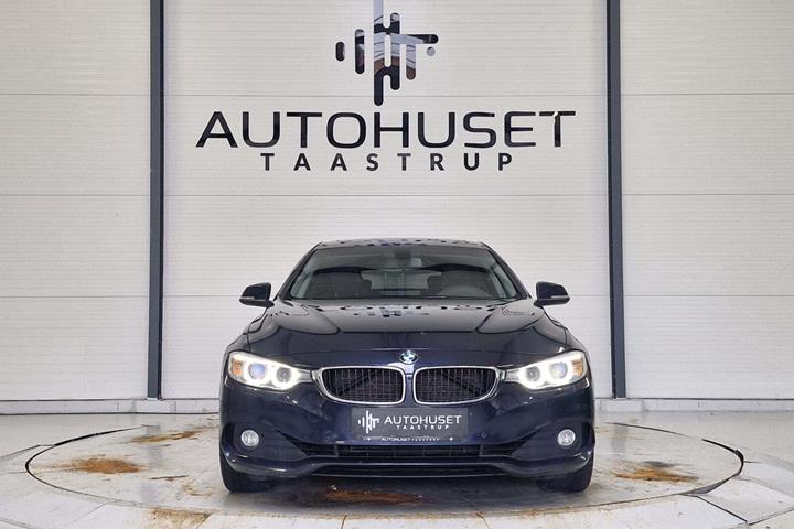 Blå BMW 428i fra 2016 set udefra
