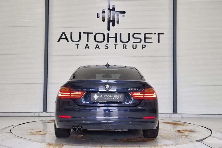 Blå BMW 428i fra 2016 set udefra