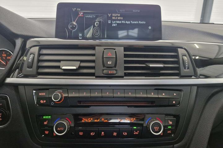 Blå BMW 428i fra 2016 set indefra