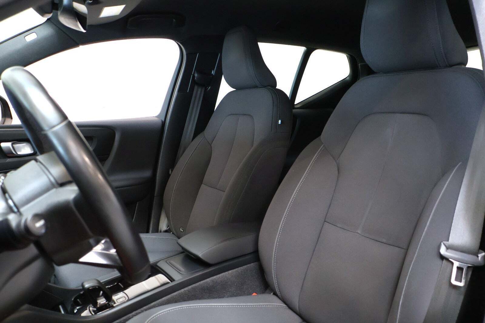 Volvo XC40 P6 ReCharge Core