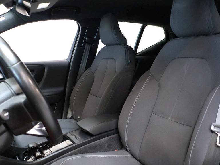 Volvo XC40 P6 ReCharge Core