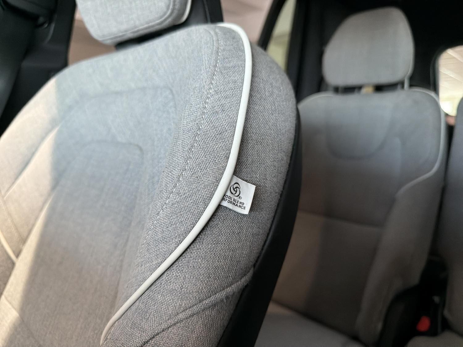 Grå Volvo XC90 fra 2023