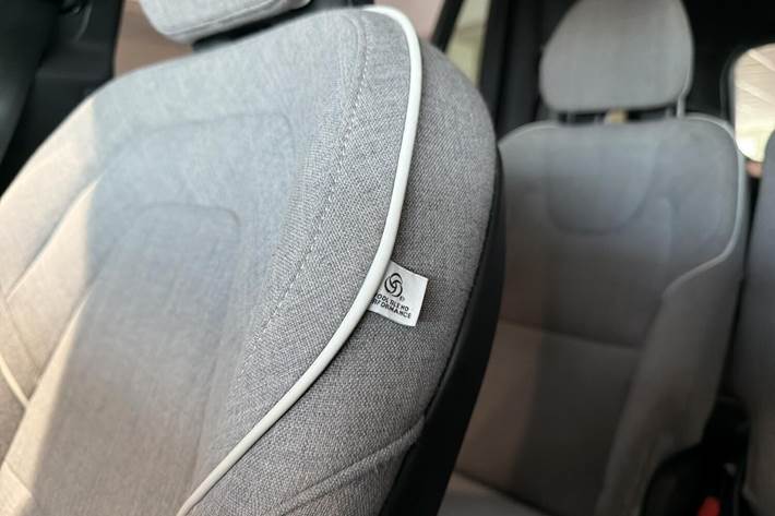 Grå Volvo XC90 fra 2023