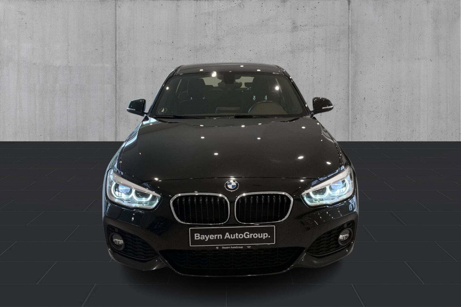 Sort BMW 118d fra 2019