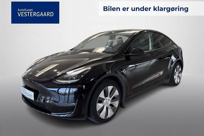Sort Tesla Model Y fra 2022