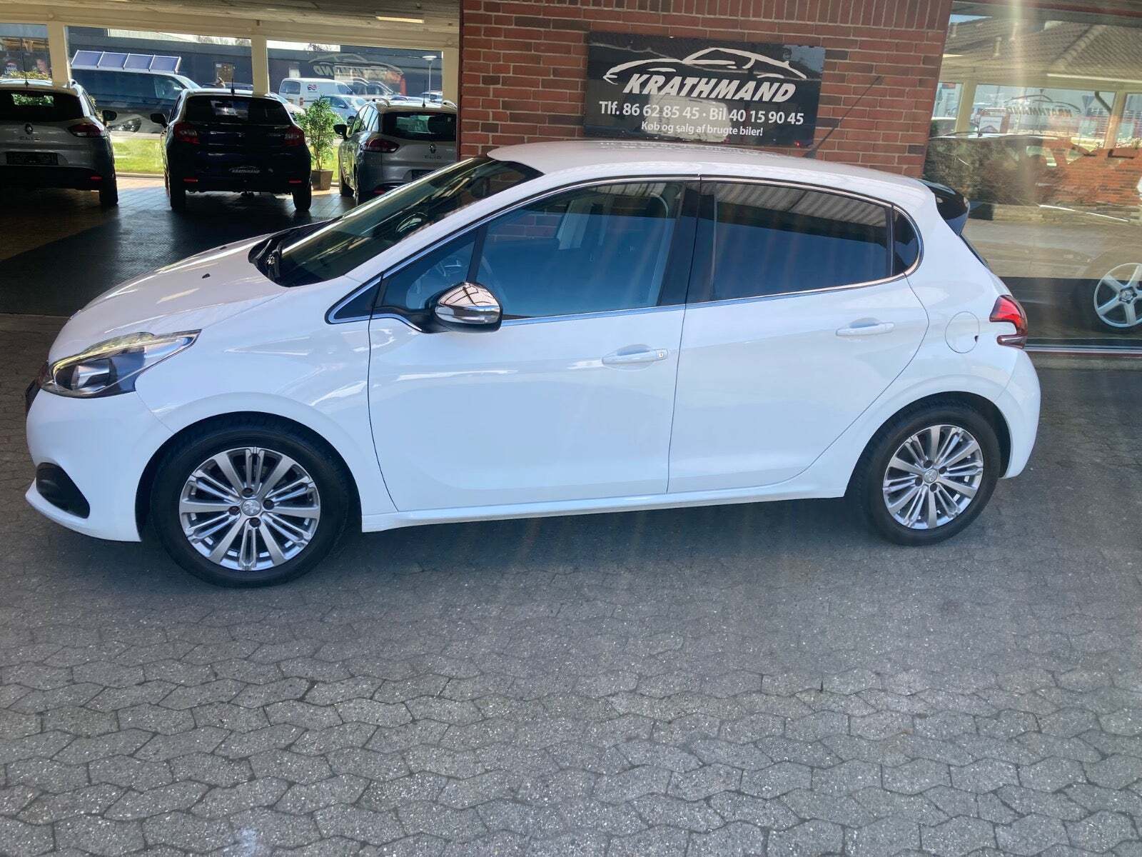 Peugeot 208 1,6 BlueHDi 100 Allure