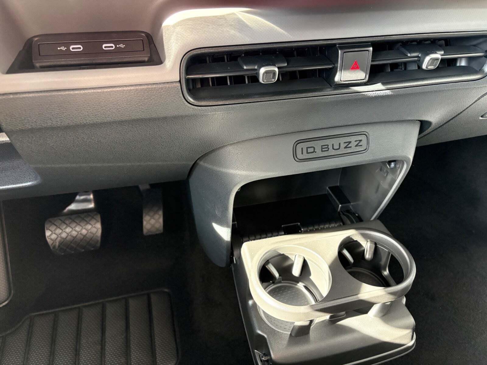 Hvid VW ID.Buzz fra 2026