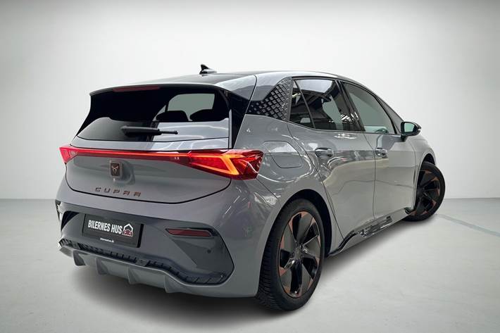 Grå Cupra Born fra 2023