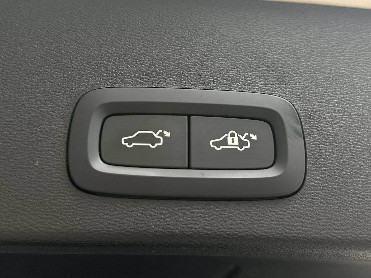 undefined Volvo EX40 fra 2024