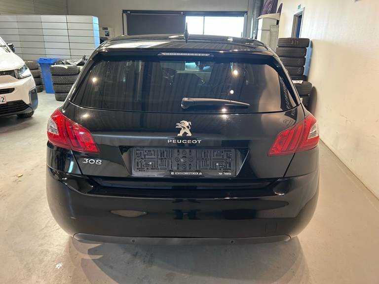 Peugeot 308 1,6 BlueHDi Prestige 120HK 5d