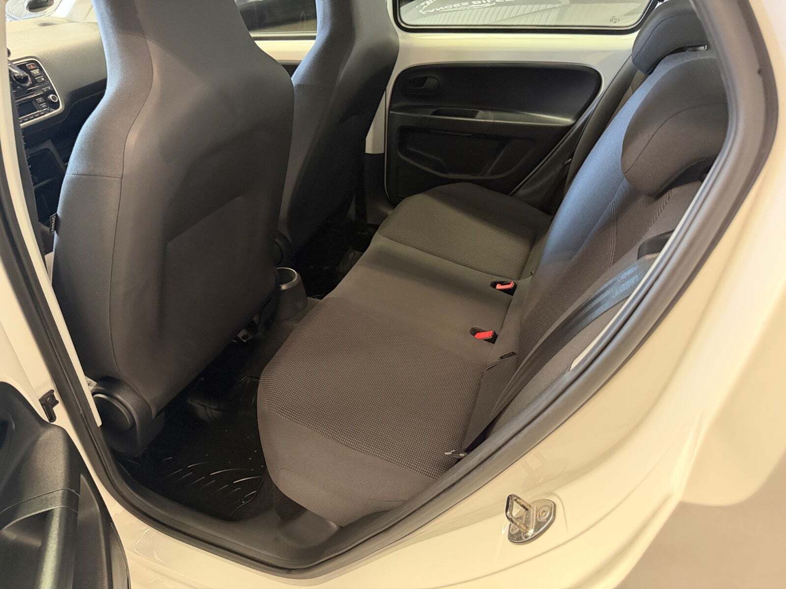 Hvid VW UP! fra 2012