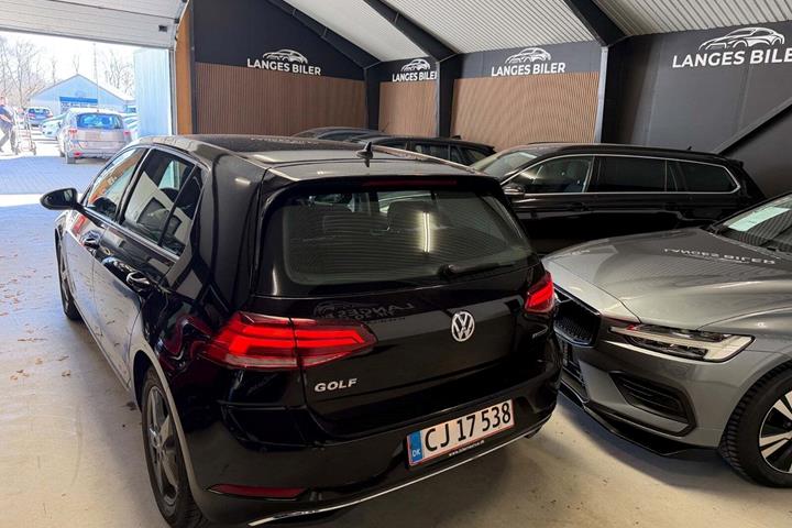 Sort VW Golf VII fra 2018