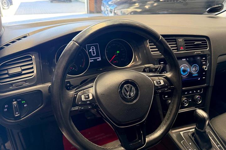 Sort VW Golf VII fra 2018