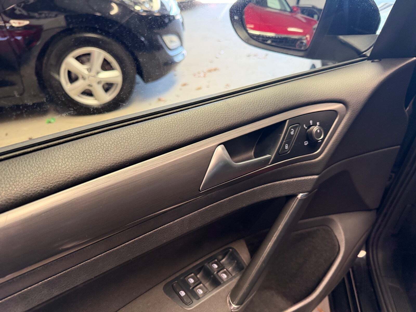 Sort VW Golf VII fra 2018