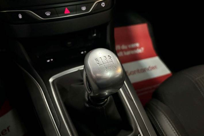 Sort Peugeot 308 fra 2018