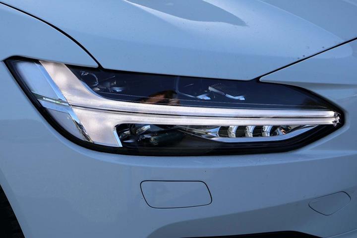 Grøn Volvo V90 fra 2018