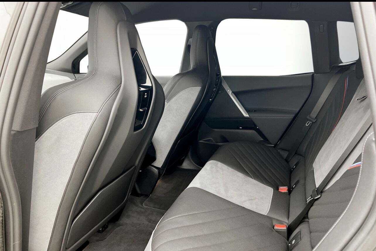 Sort BMW iX fra 2026