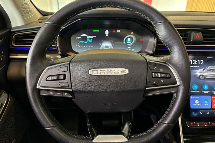 Sort Maxus Euniq6 fra 2022