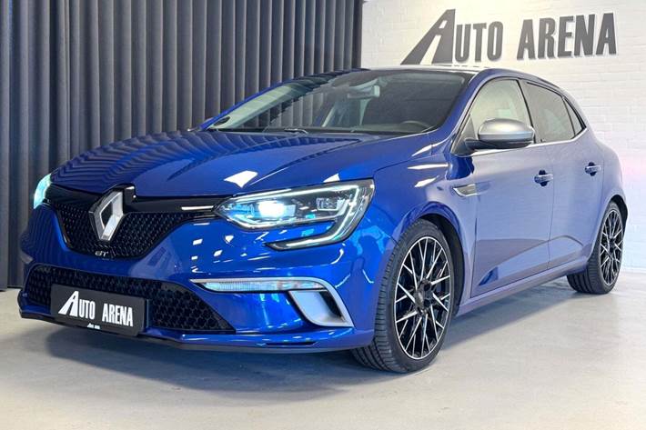 Blå Renault Megane IV fra 2016