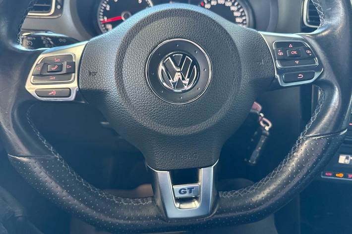 Blå VW Polo fra 2014