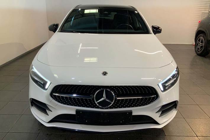 Hvid Mercedes A250 e fra 2021