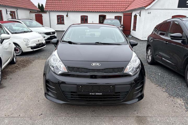 Sort Kia Rio fra 2016