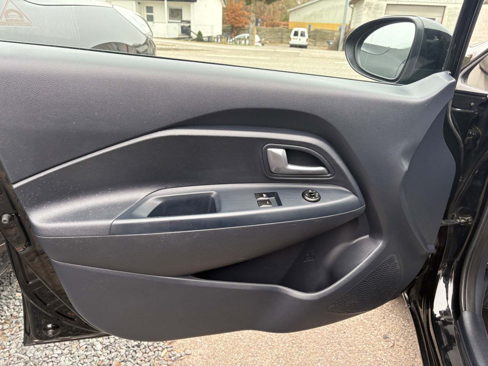 Sort Kia Rio fra 2016