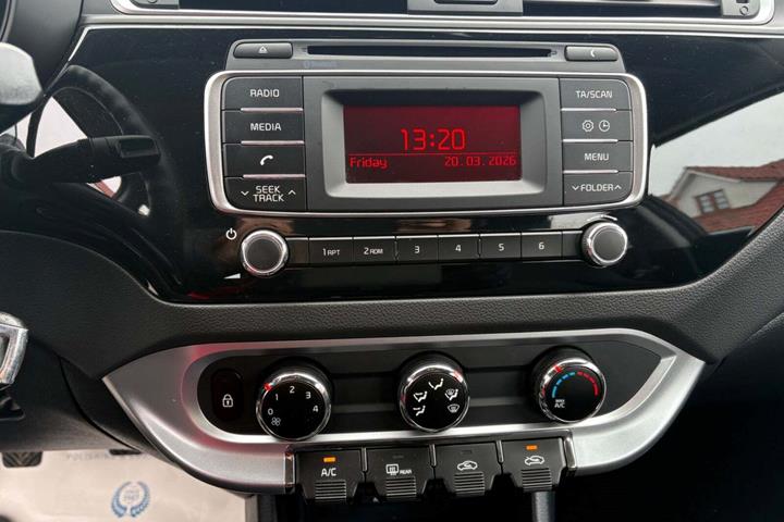 Sort Kia Rio fra 2016
