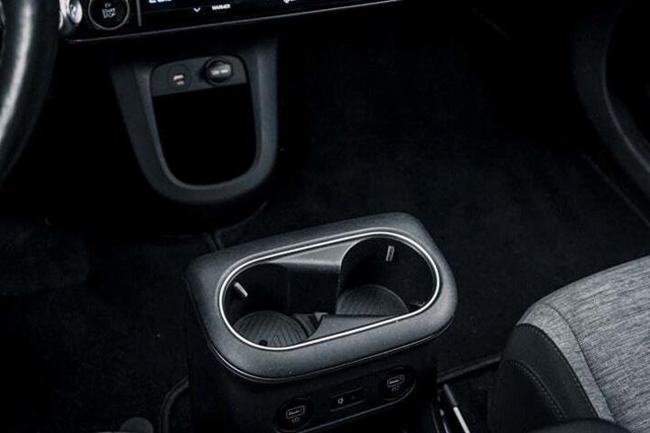 Gul Hyundai Ioniq 5 fra 2021