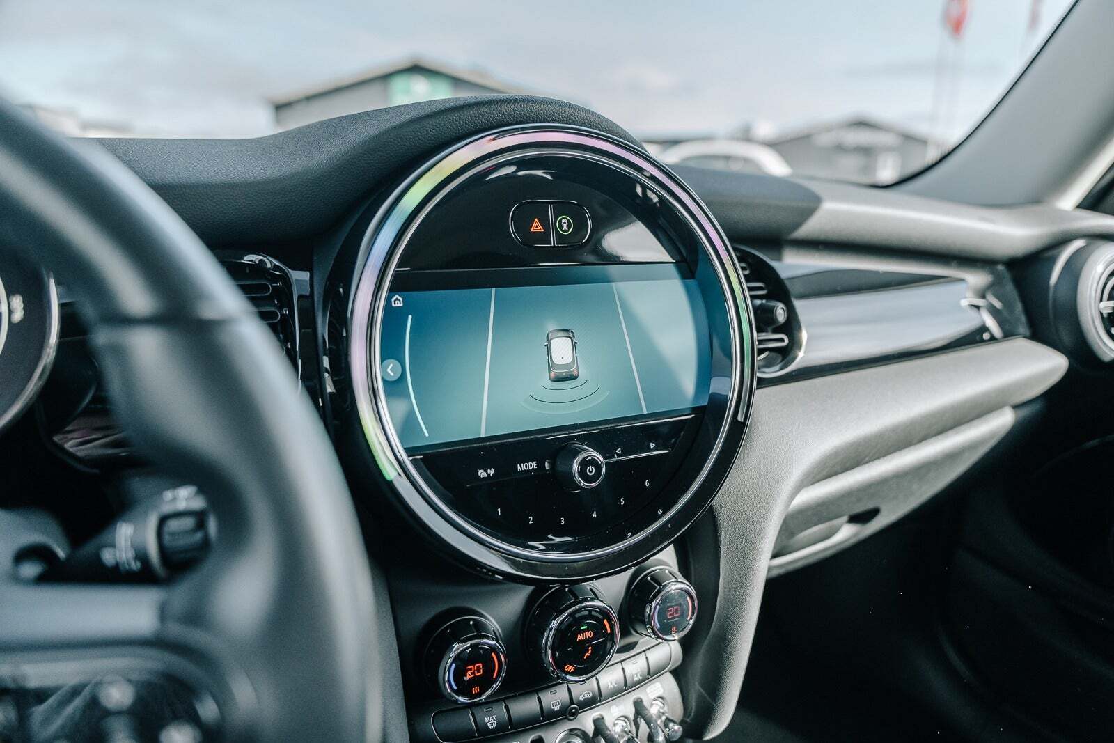 Hvid Mini Cooper SE fra 2022