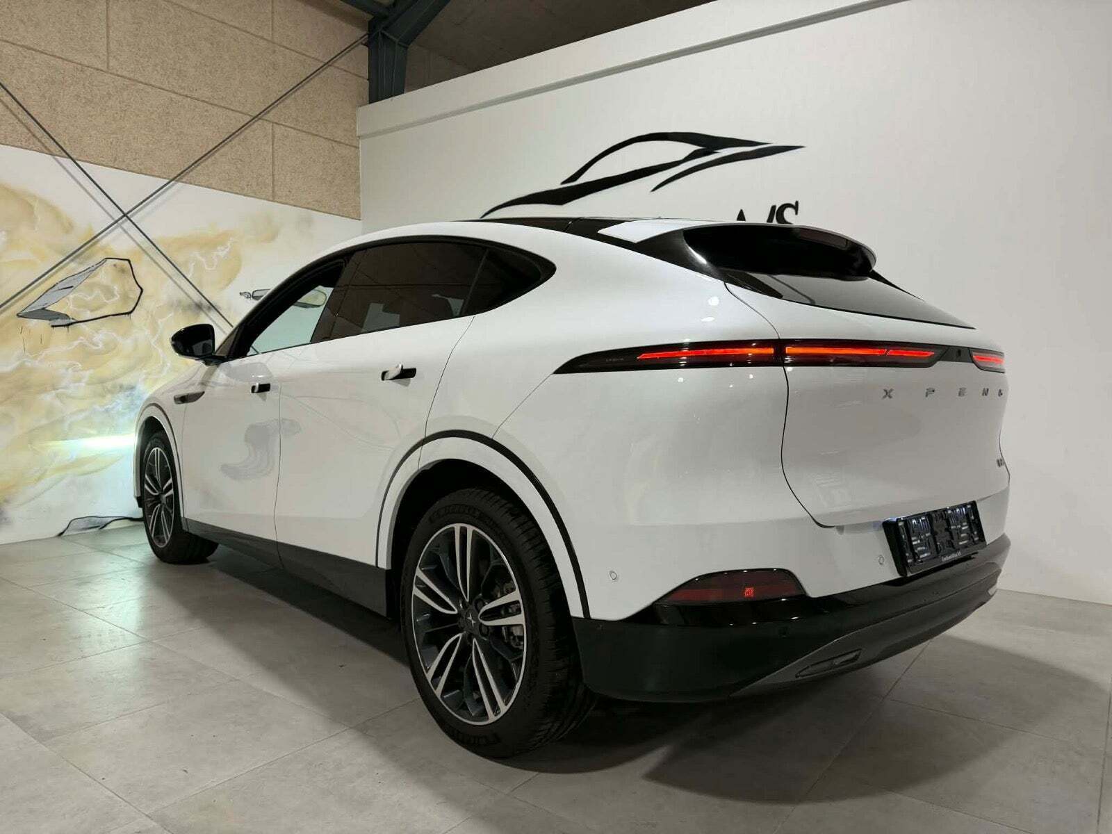 Hvid Xpeng G6 fra 2024