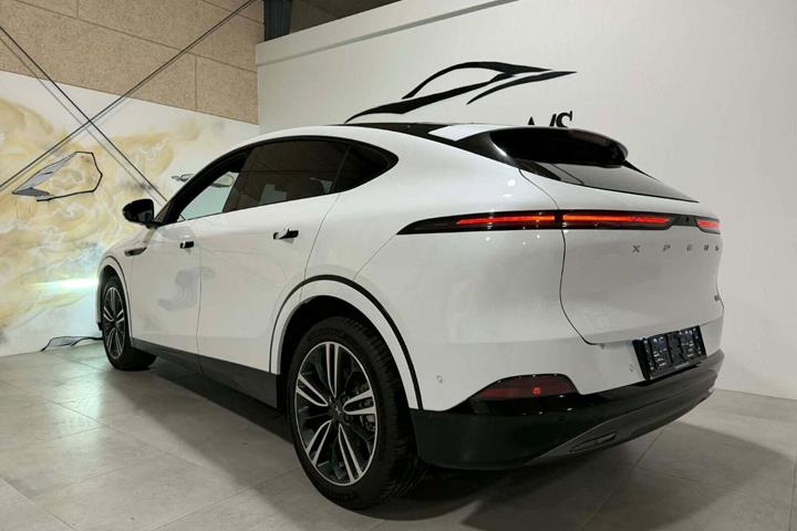 Hvid Xpeng G6 fra 2024