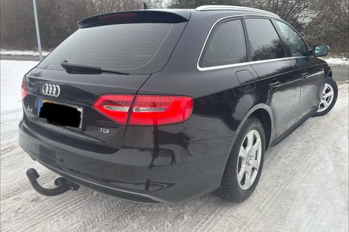 Sort Audi A4 fra 2015
