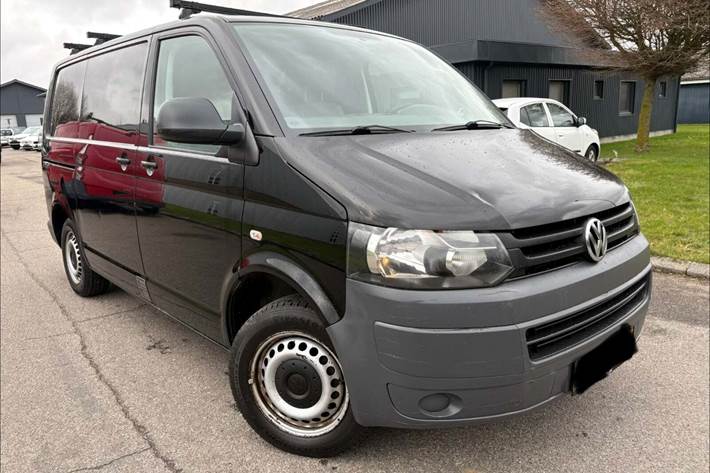Sort VW Transporter fra 2012