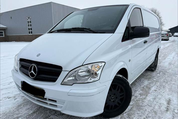 Hvid Mercedes Vito 122 fra 2013
