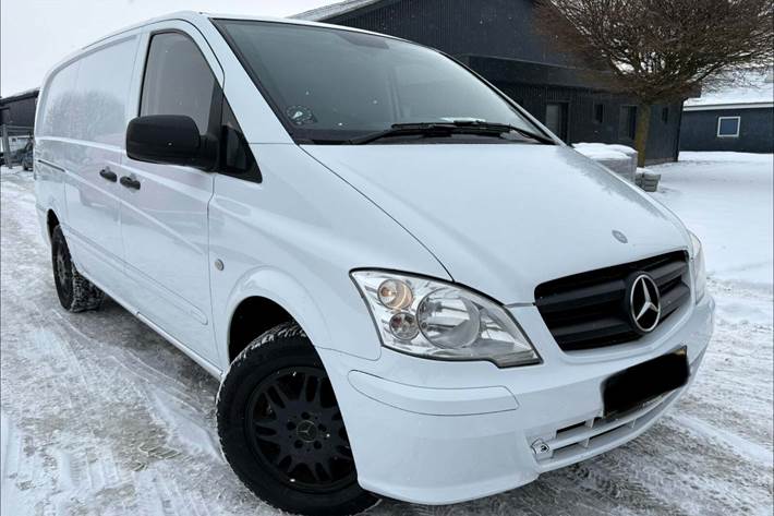 Hvid Mercedes Vito 122 fra 2013