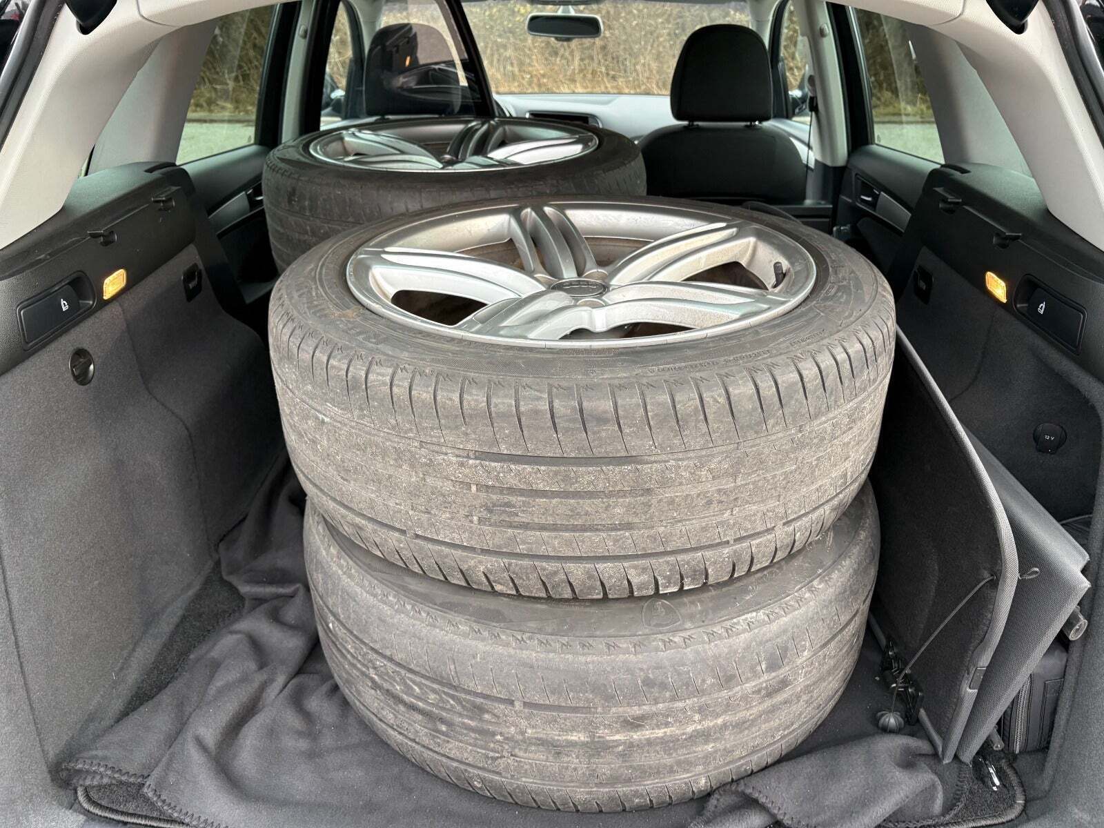 Sort Audi Q5 fra 2014