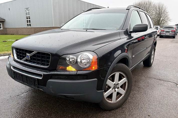 Gul Volvo XC90 fra 2006